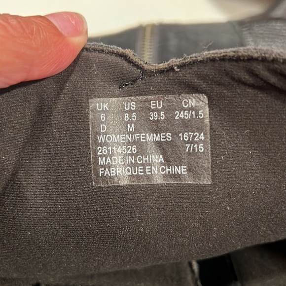 CLARKS Women’s Whistles Whey Black Zip Up Riding Boots Leather & Suede 8.5M - Picture 12 of 13